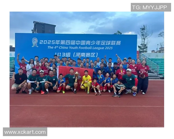 全民冠军足球明星组合带你领略足球魅力与激情的完美结合